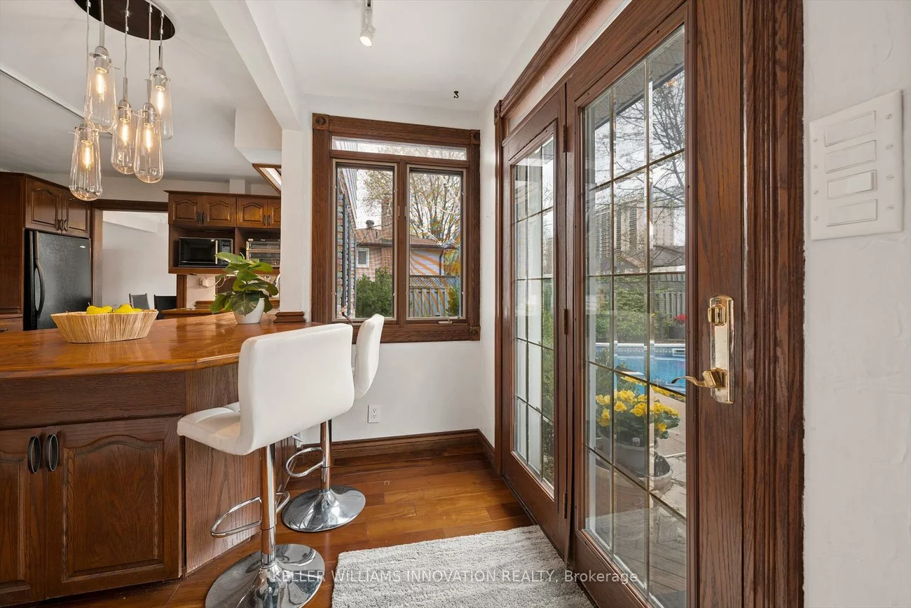 12, Burnhamill, Eringate-Centennial-West Deane, Toronto