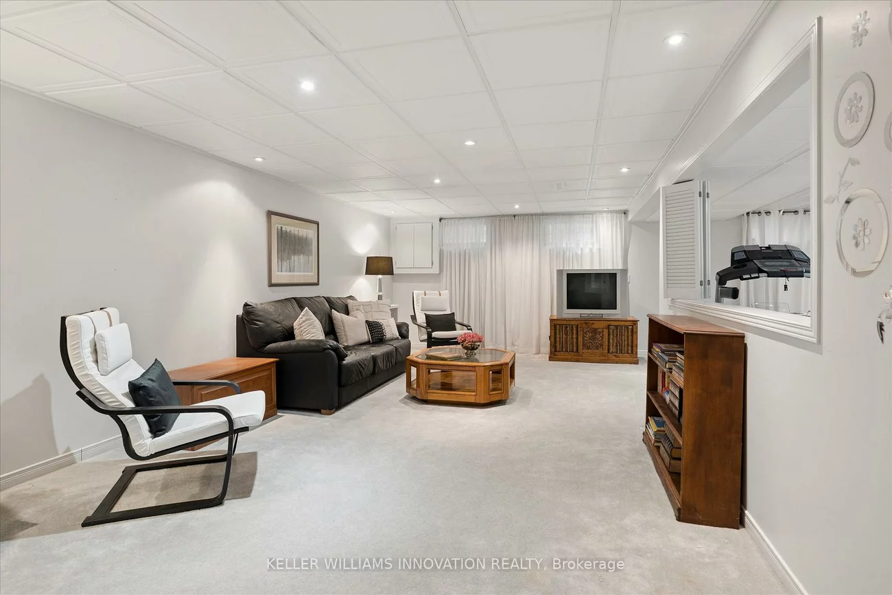 12, Burnhamill, Eringate-Centennial-West Deane, Toronto