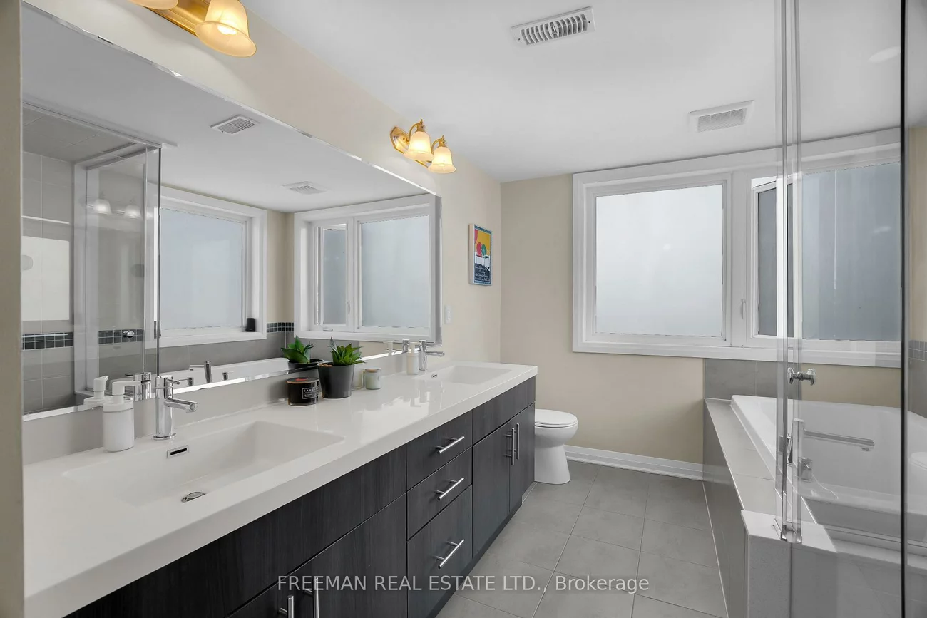 17, Locust Lodge, Downsview-Roding-CFB, Toronto