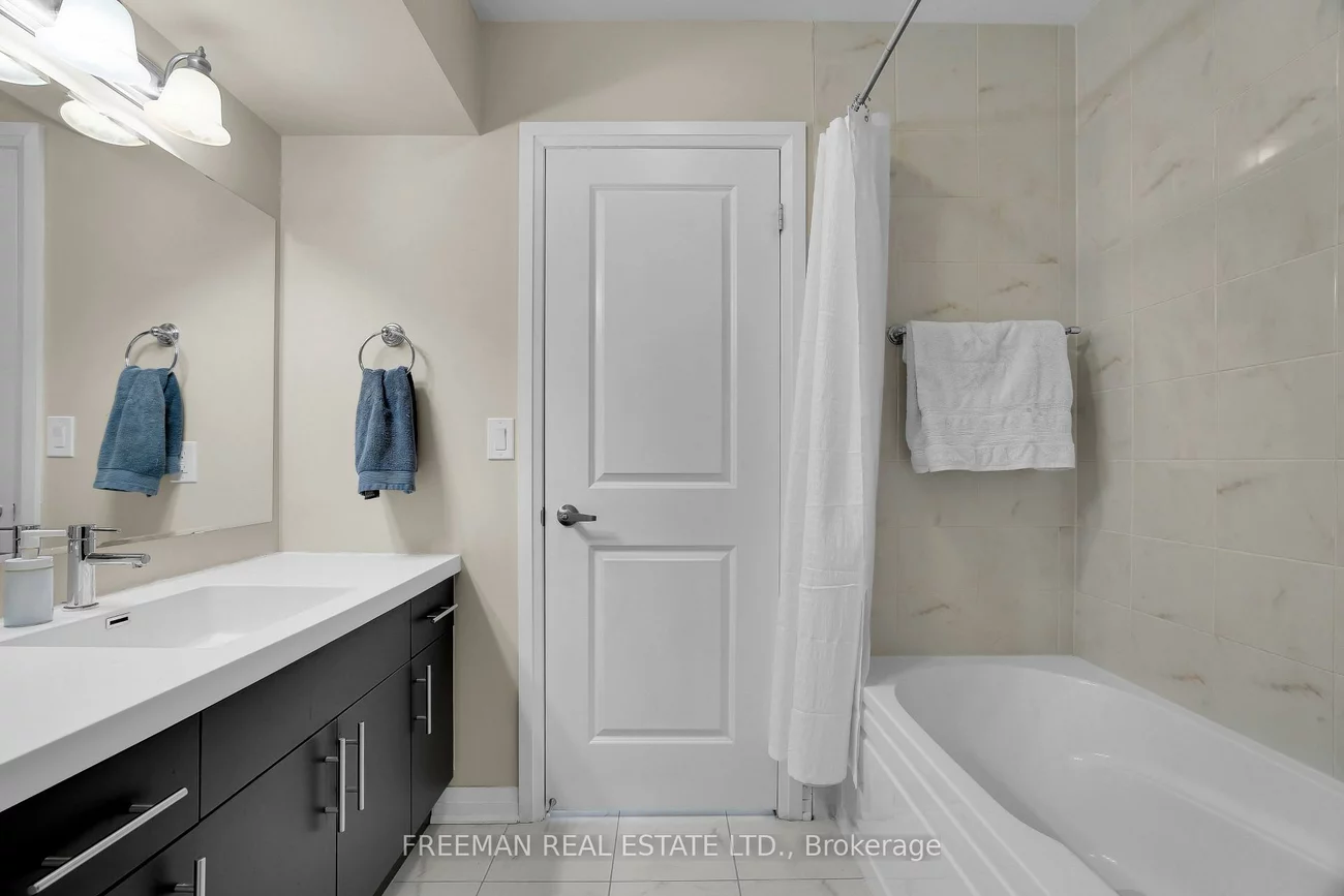17, Locust Lodge, Downsview-Roding-CFB, Toronto