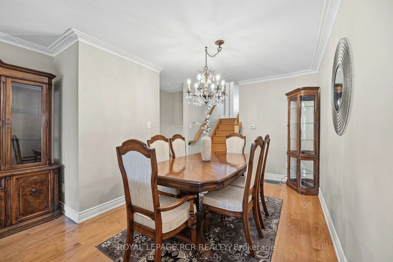 39, Dovehouse, York University Heights, Toronto