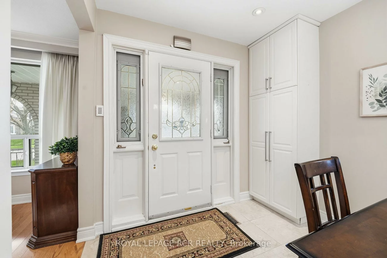 39, Dovehouse, York University Heights, Toronto