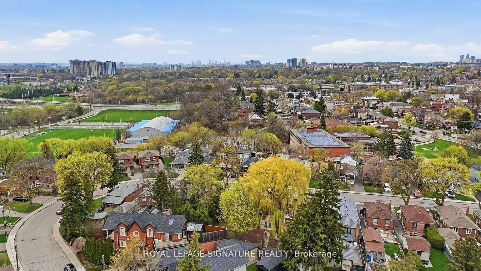 53, Juliet, Keelesdale-Eglinton West, Toronto