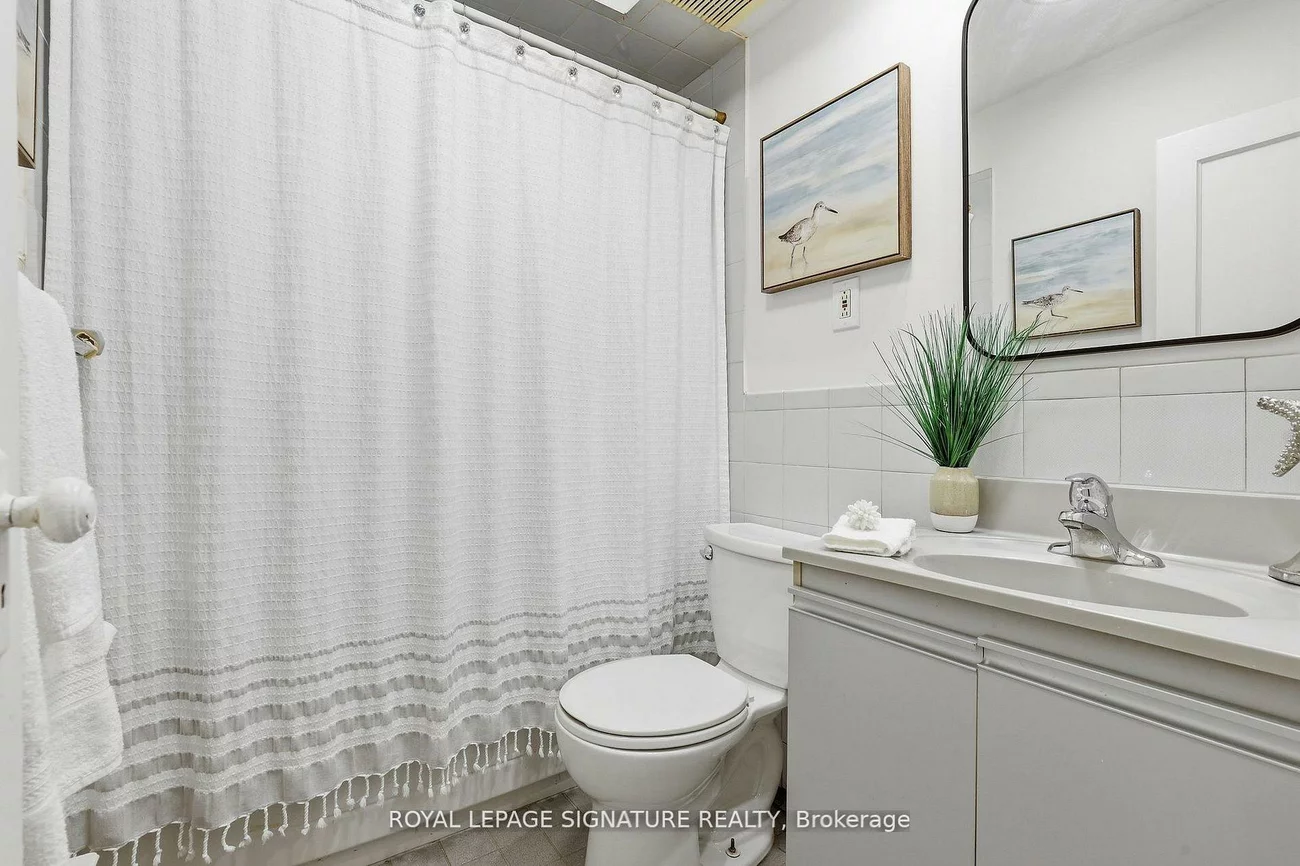 53, Juliet, Keelesdale-Eglinton West, Toronto