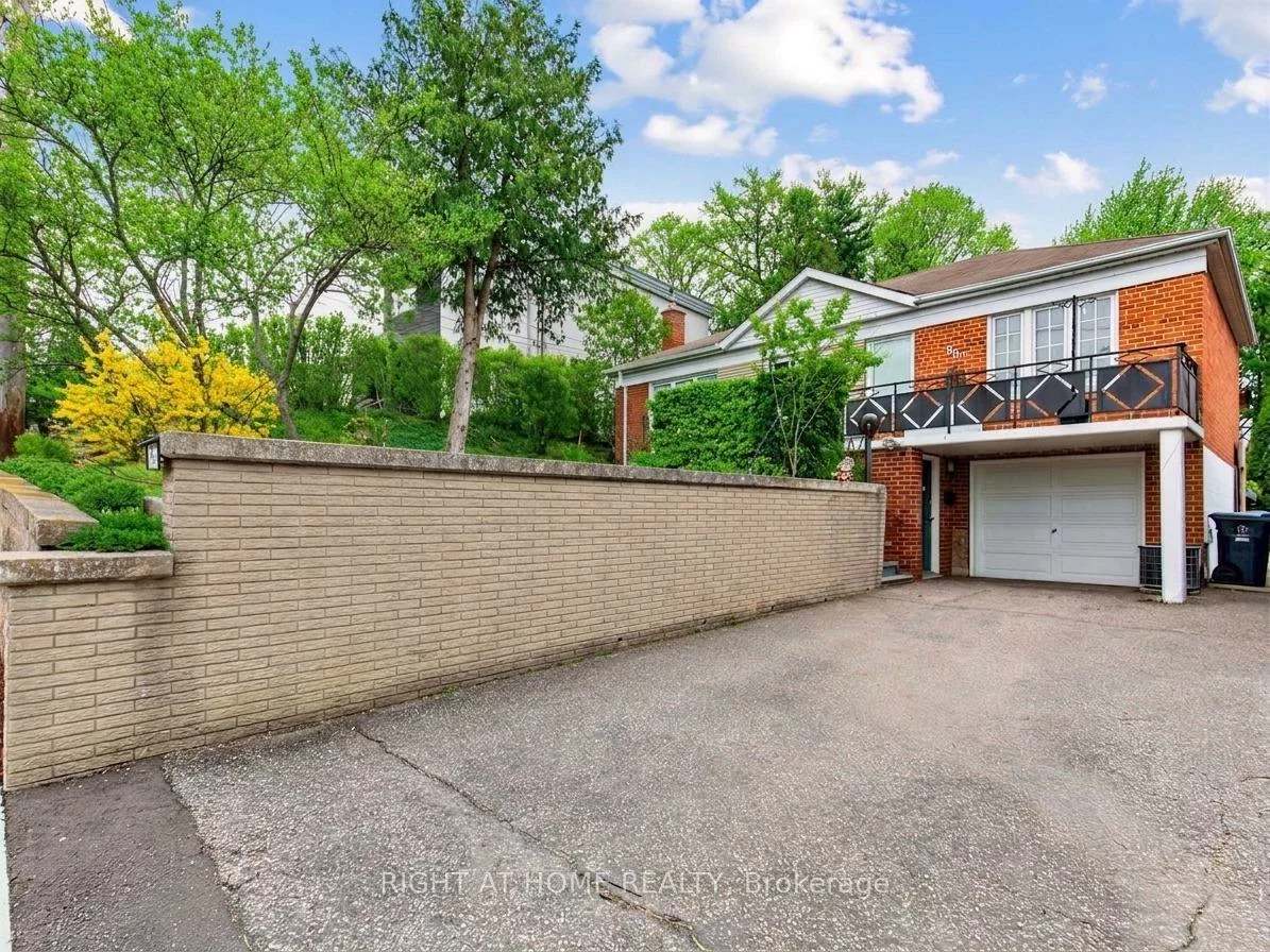 85, Flamborough, Brookhaven-Amesbury, Toronto