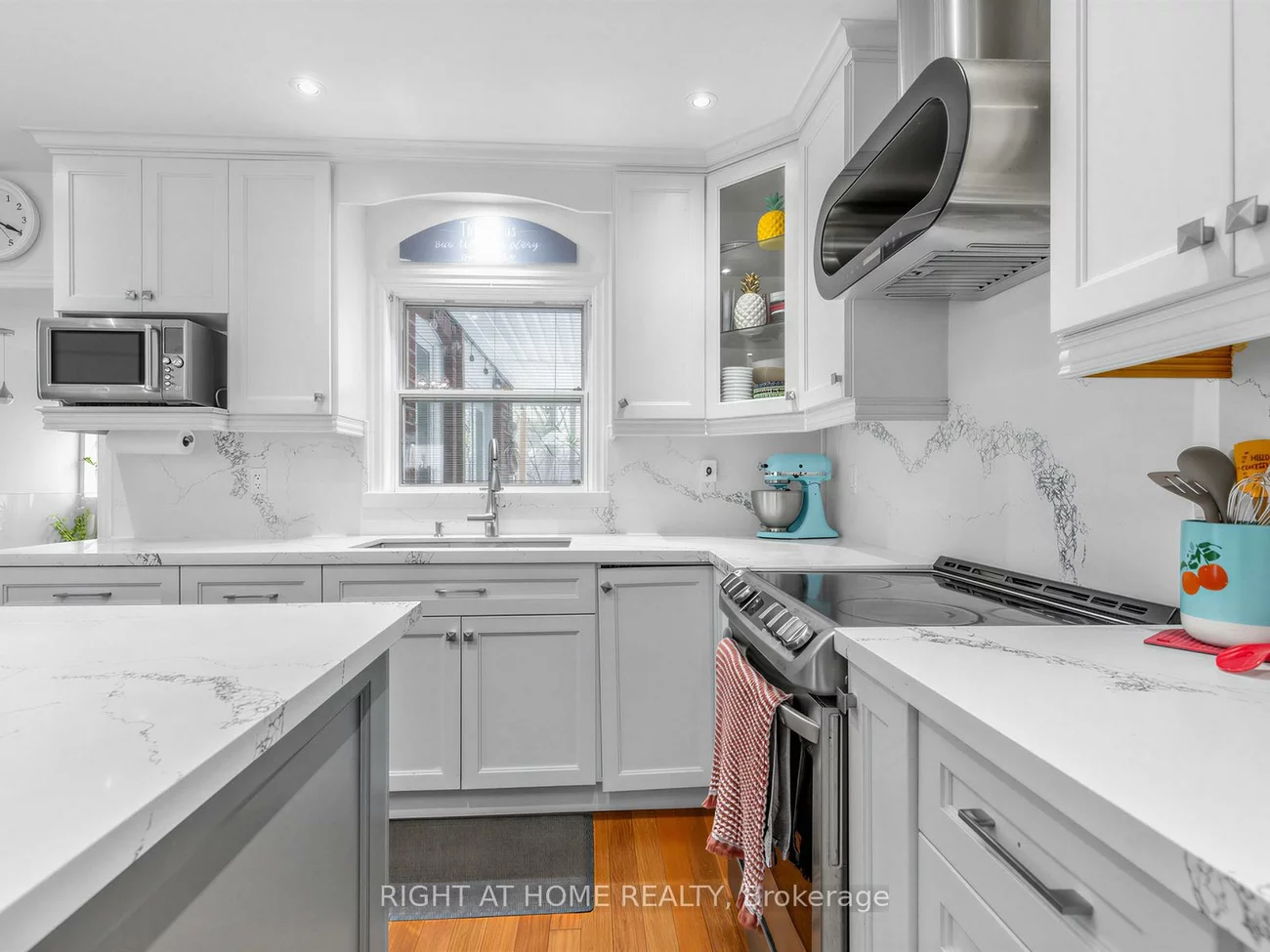 85, Flamborough, Brookhaven-Amesbury, Toronto