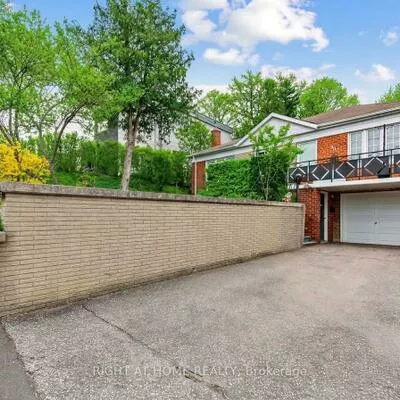 85, Flamborough, Brookhaven-Amesbury, Toronto