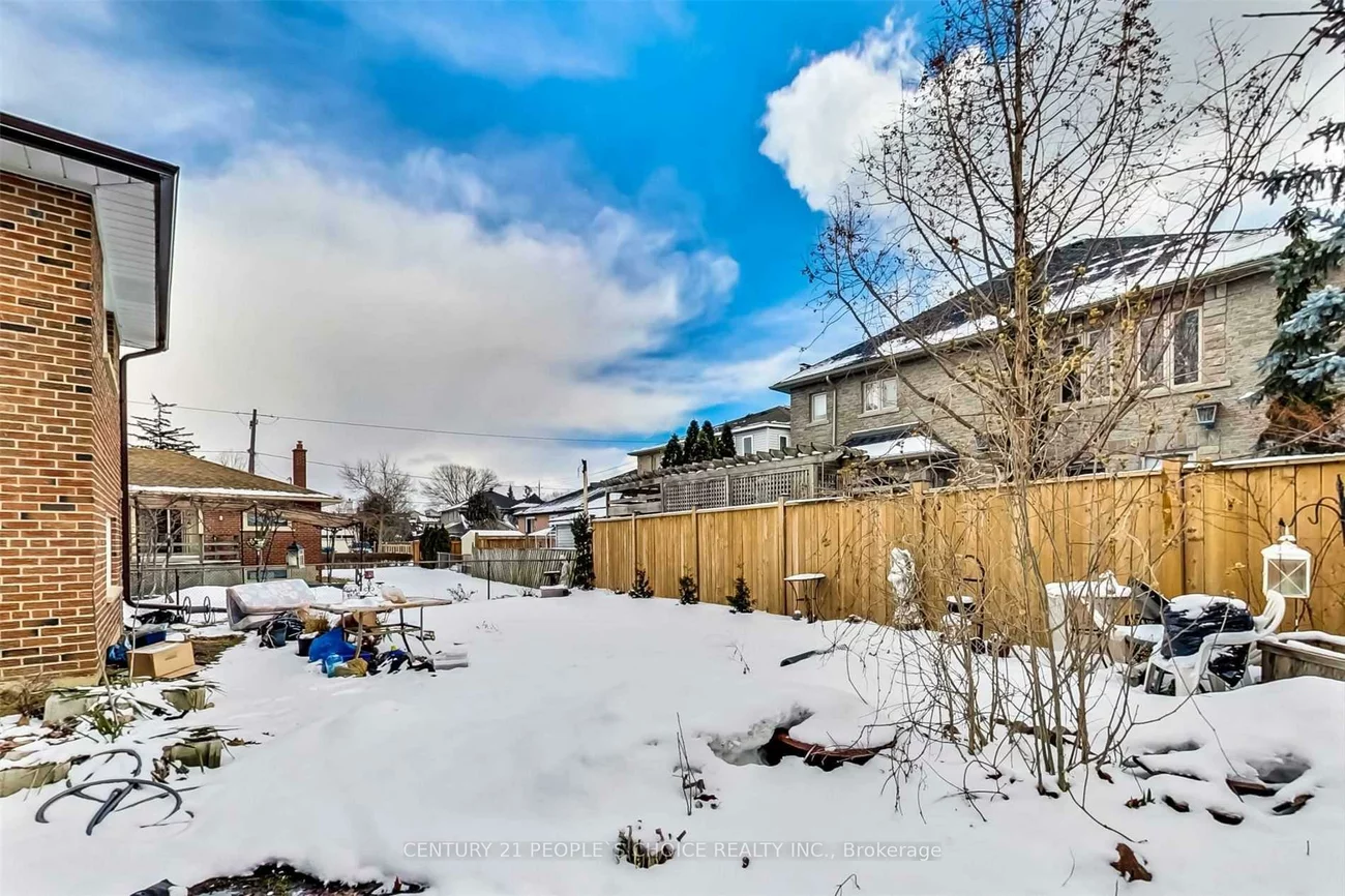 7, Riverside, Humber Summit, Toronto
