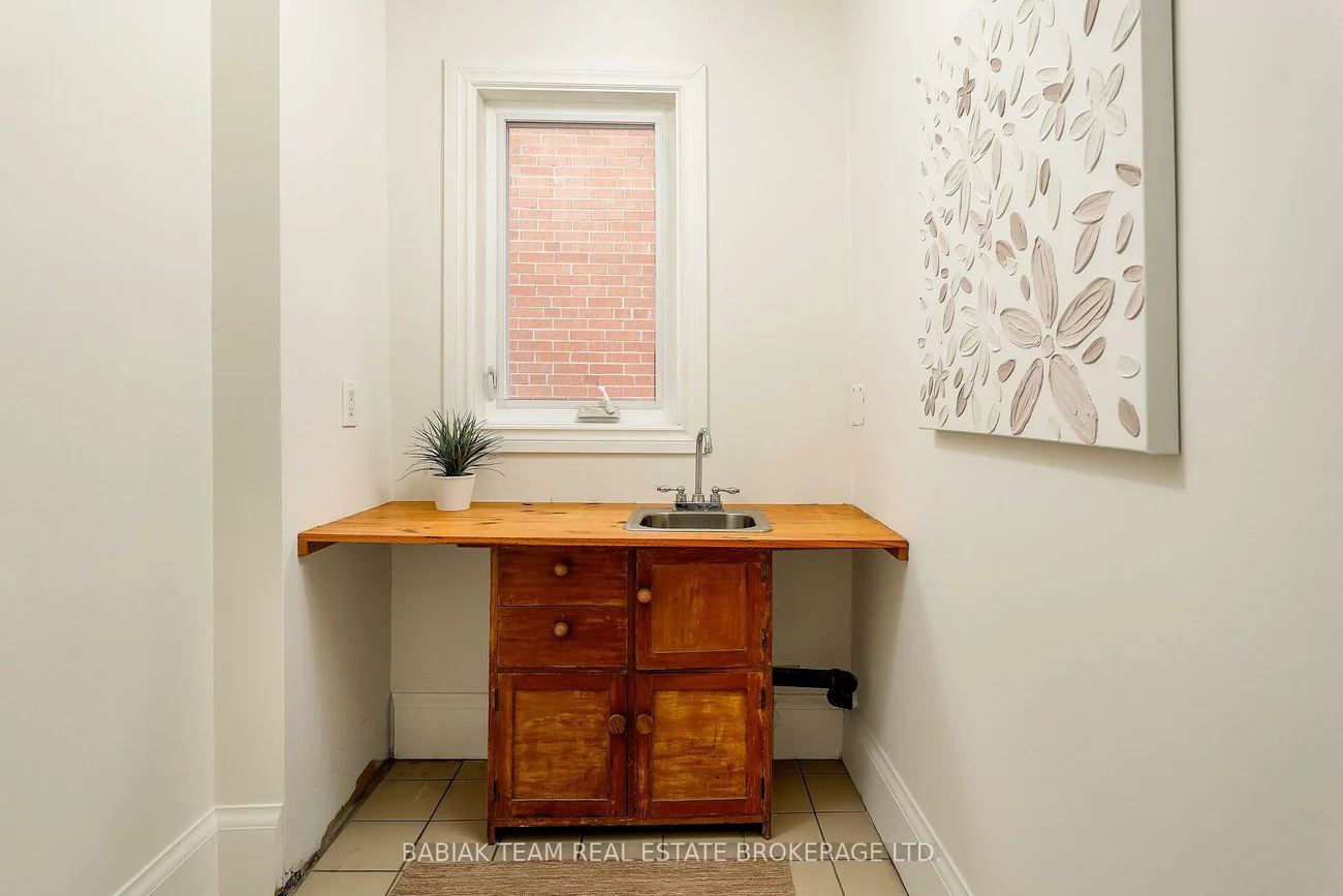 229, Clendenan, High Park North, Toronto