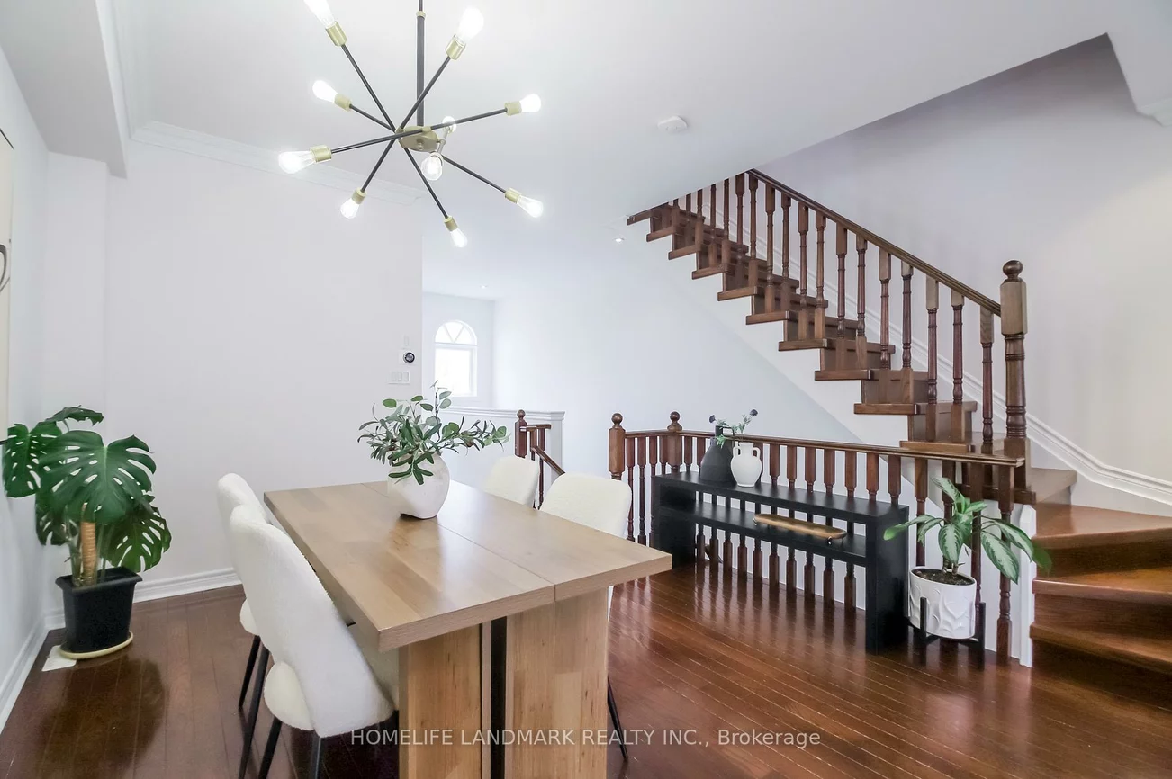 34, Mendota, Stonegate-Queensway, Toronto