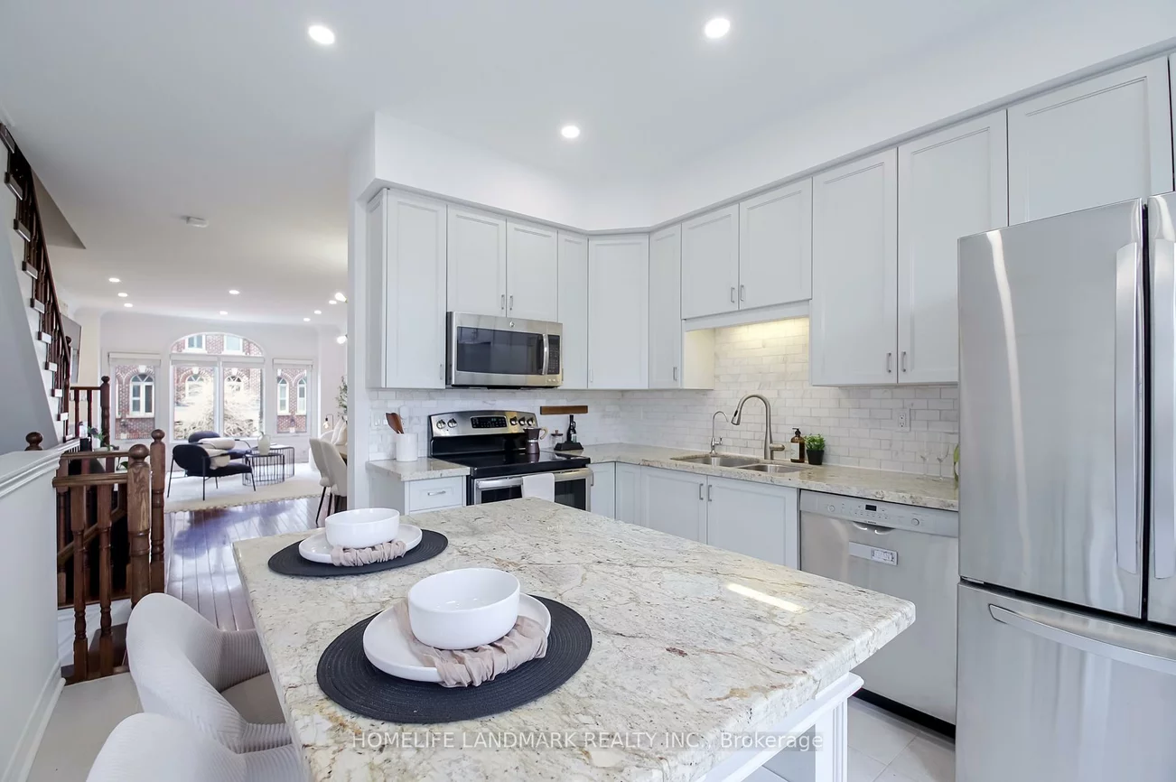 34, Mendota, Stonegate-Queensway, Toronto