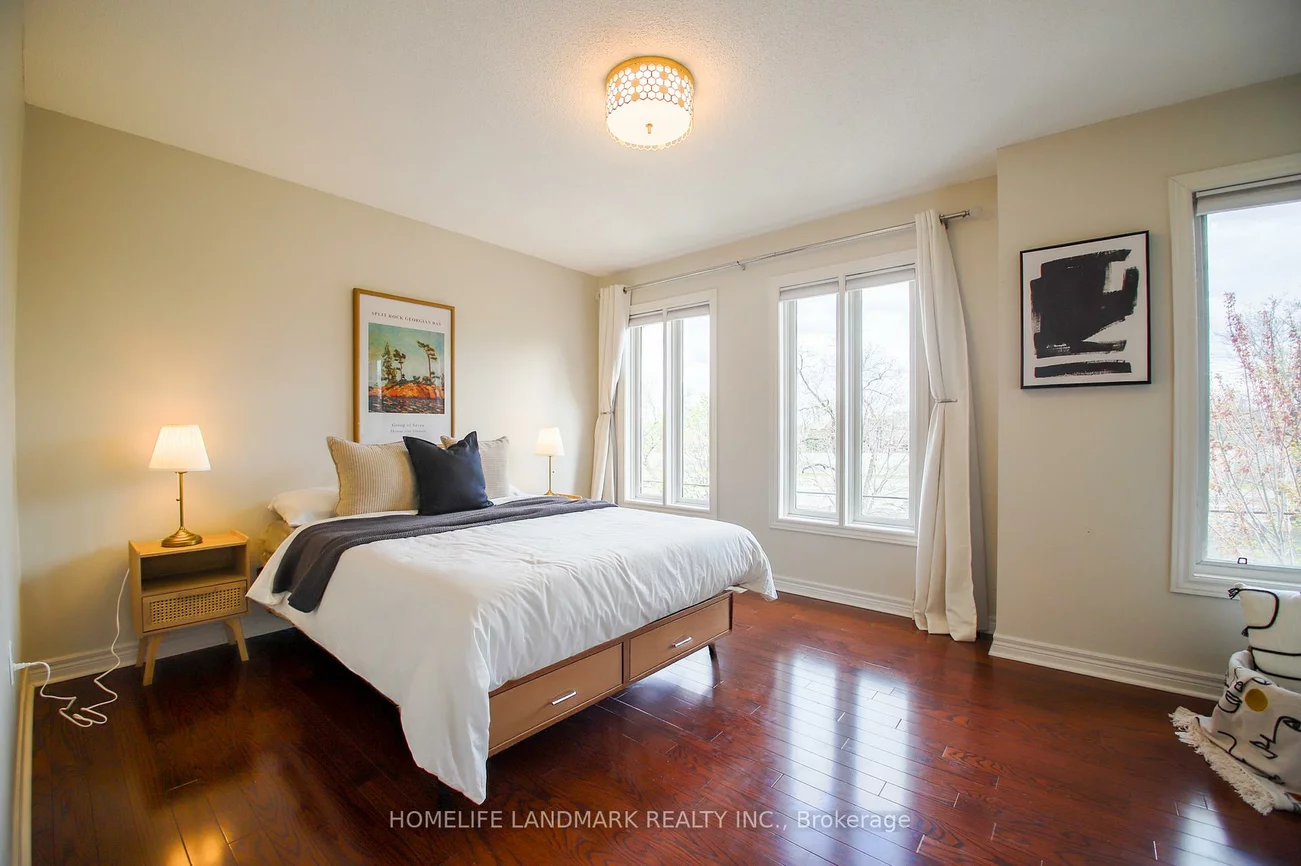 34, Mendota, Stonegate-Queensway, Toronto