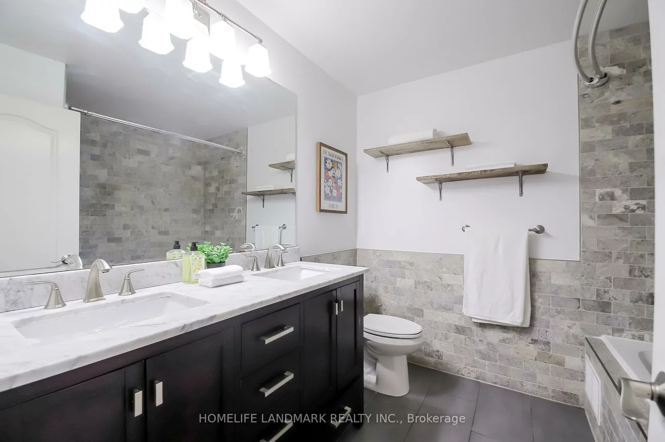 34, Mendota, Stonegate-Queensway, Toronto