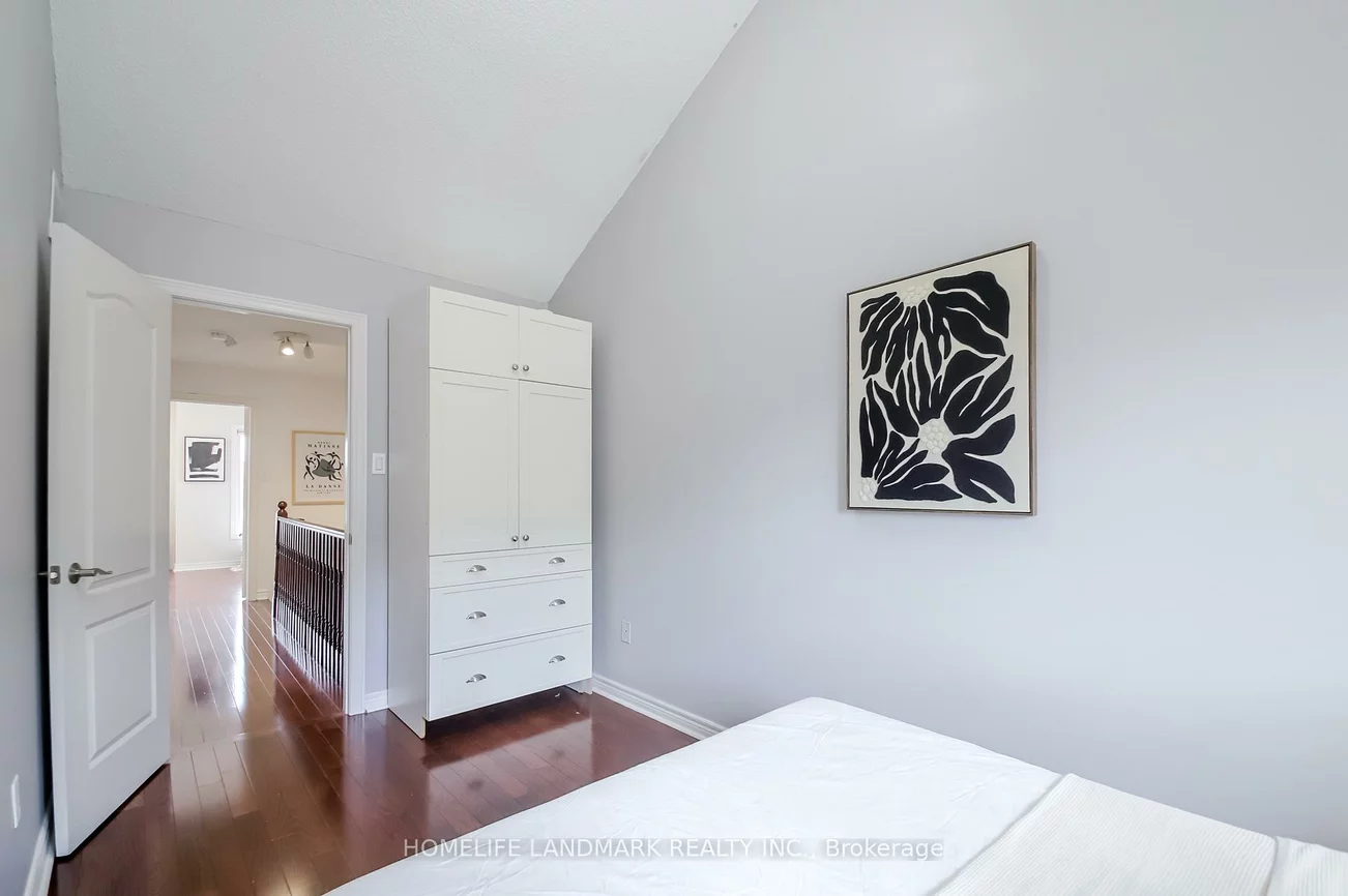 34, Mendota, Stonegate-Queensway, Toronto