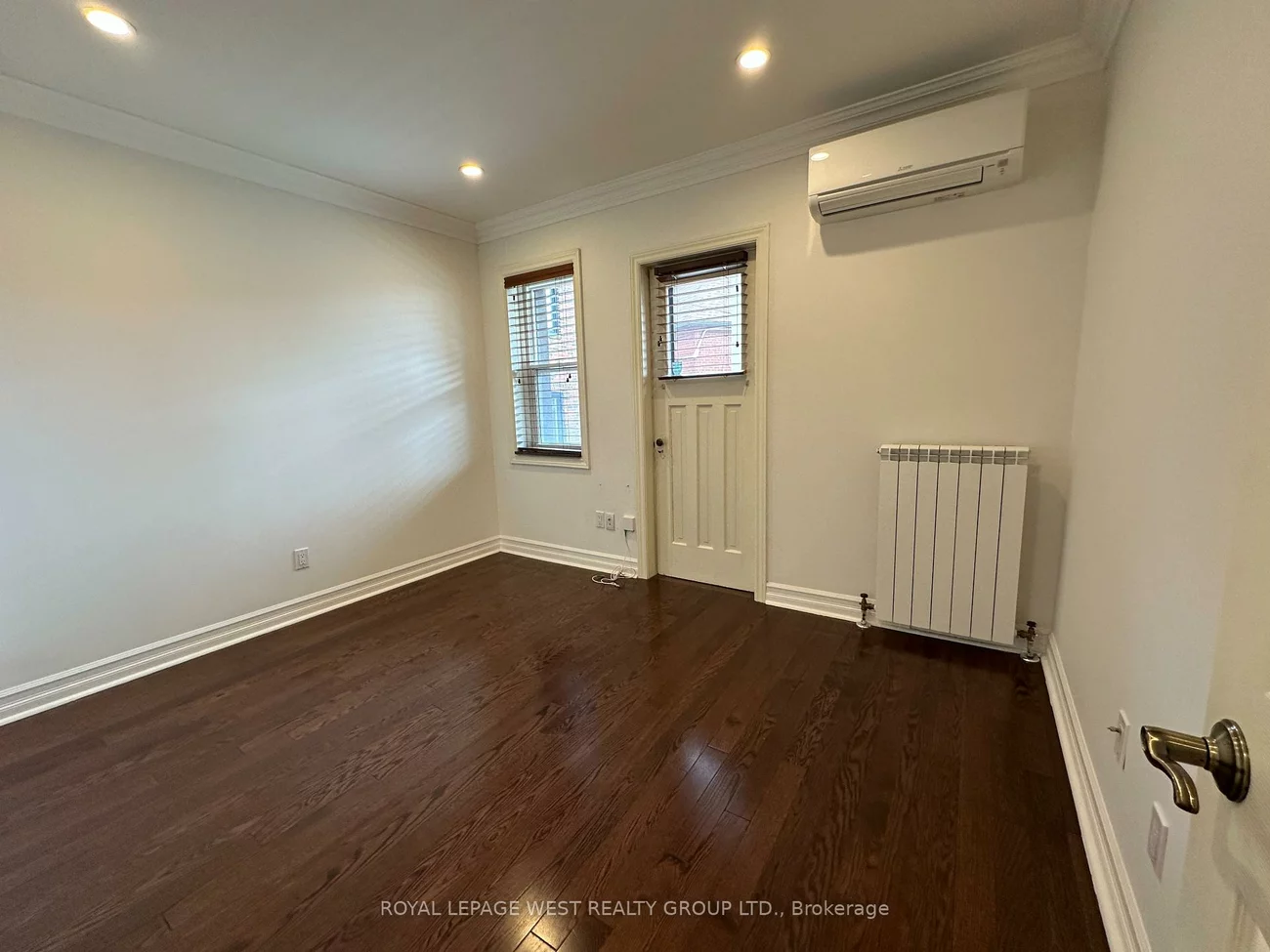 27, Mossom, High Park-Swansea, Toronto
