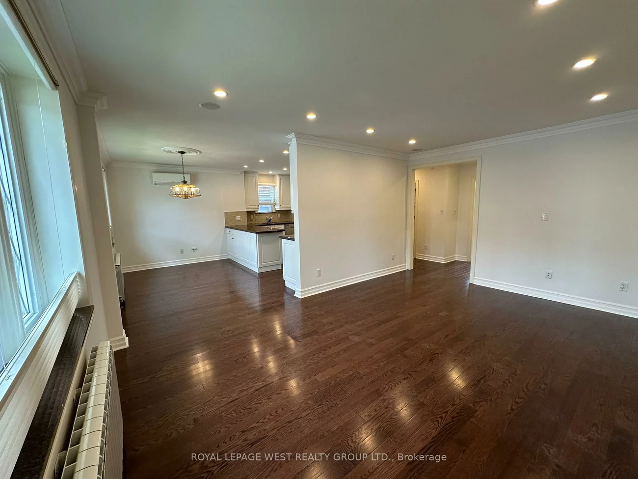 27, Mossom, High Park-Swansea, Toronto