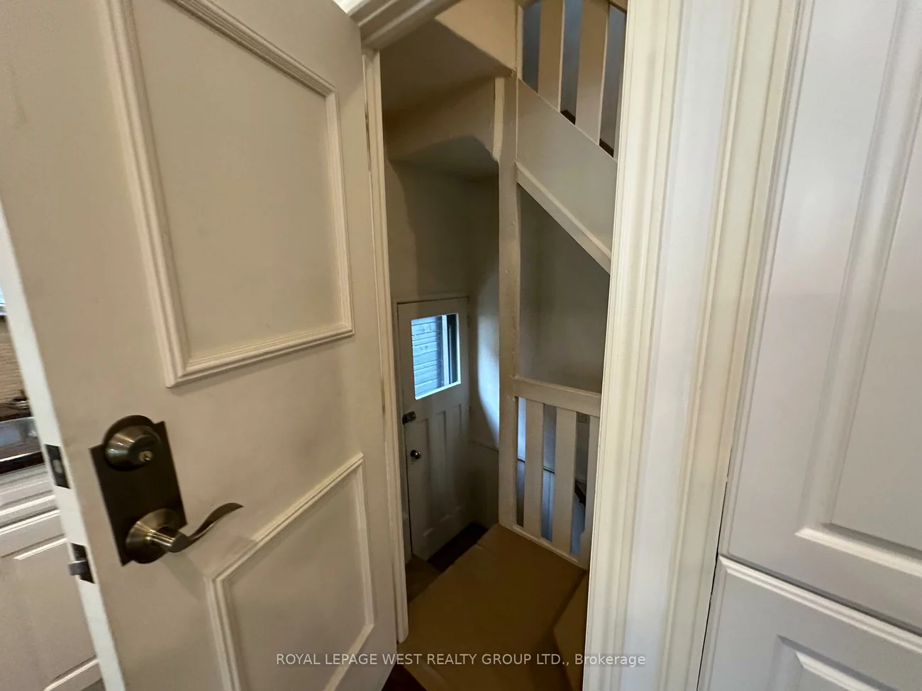 27, Mossom, High Park-Swansea, Toronto
