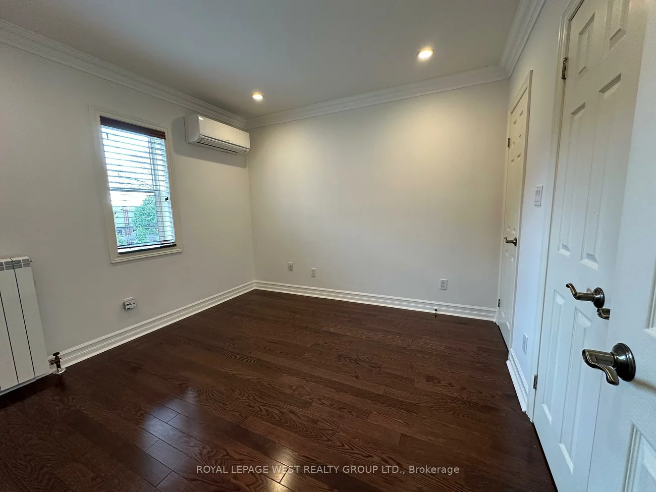 27, Mossom, High Park-Swansea, Toronto