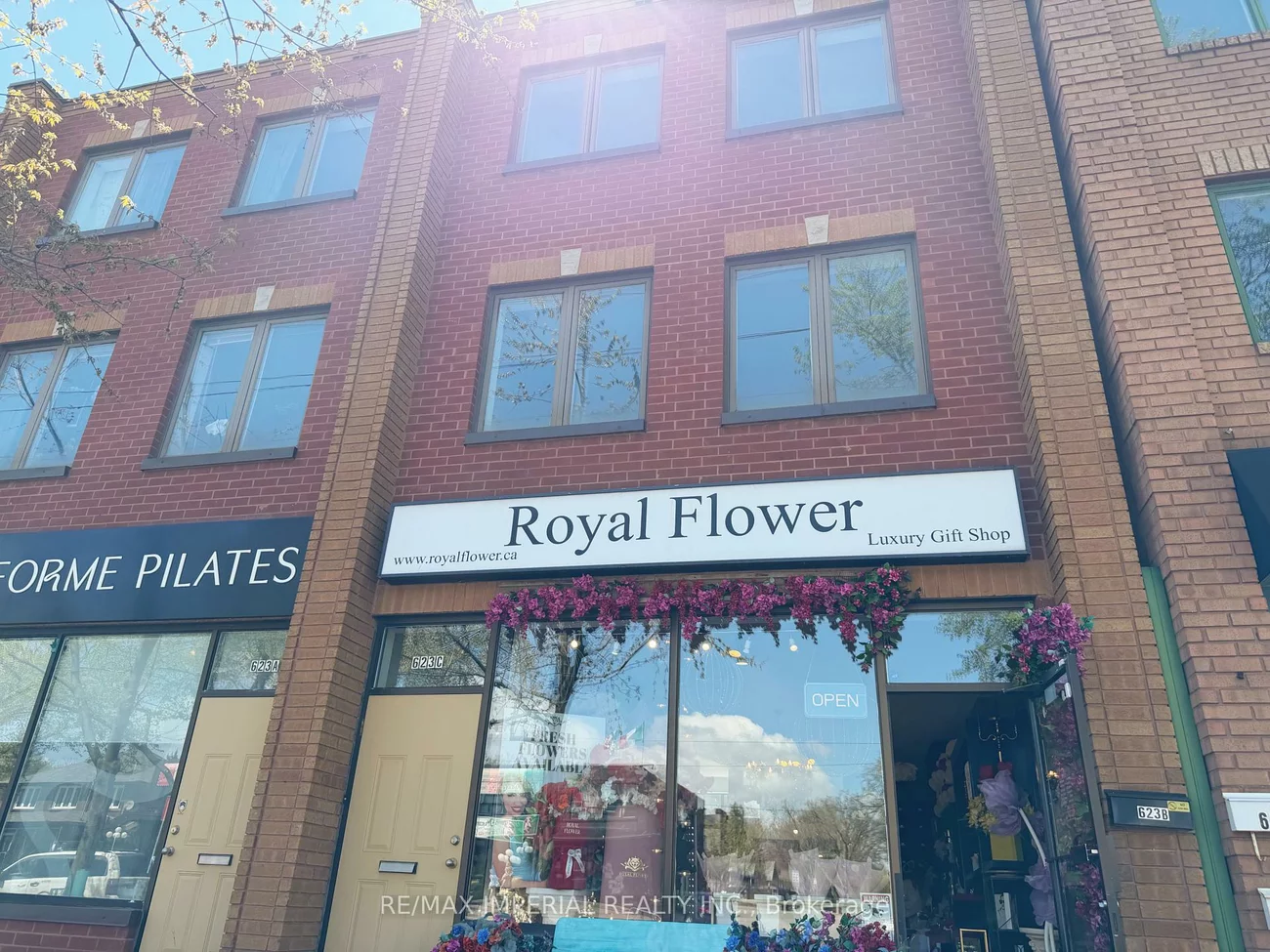 623-623A, The Queensway, Stonegate-Queensway, Toronto