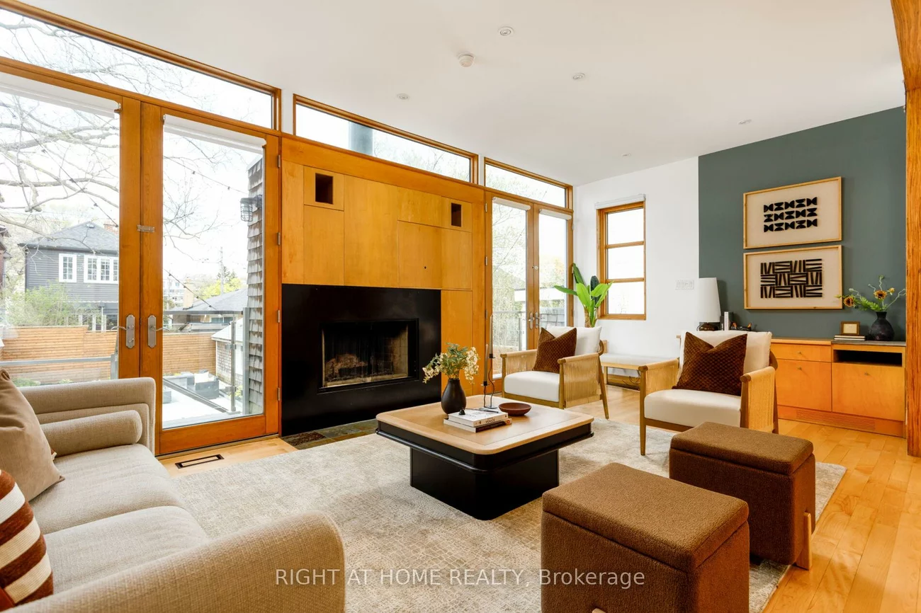 16, Marquis, Kingsway South, Toronto