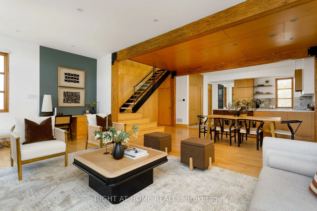 16, Marquis, Kingsway South, Toronto