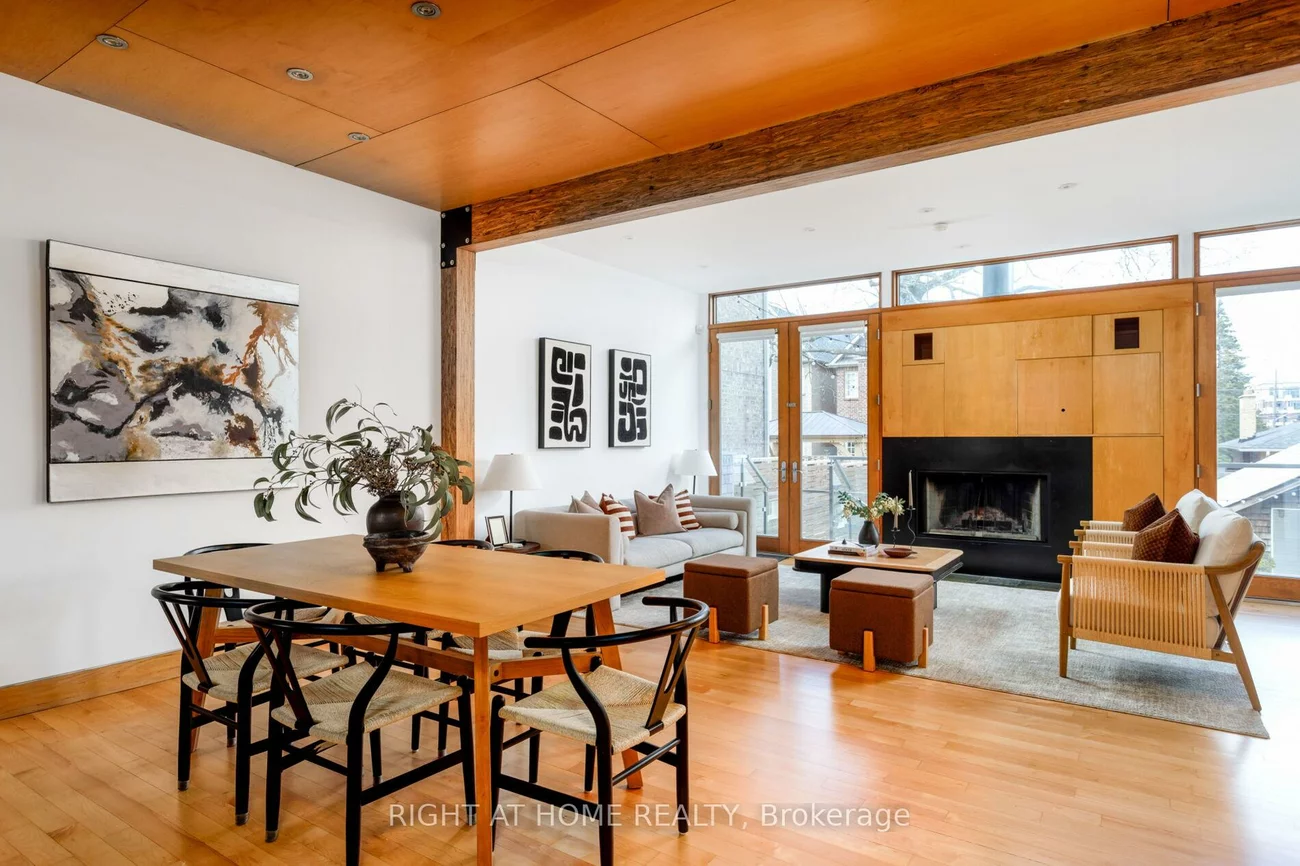 16, Marquis, Kingsway South, Toronto