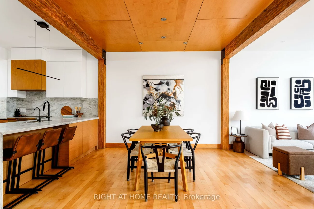 16, Marquis, Kingsway South, Toronto