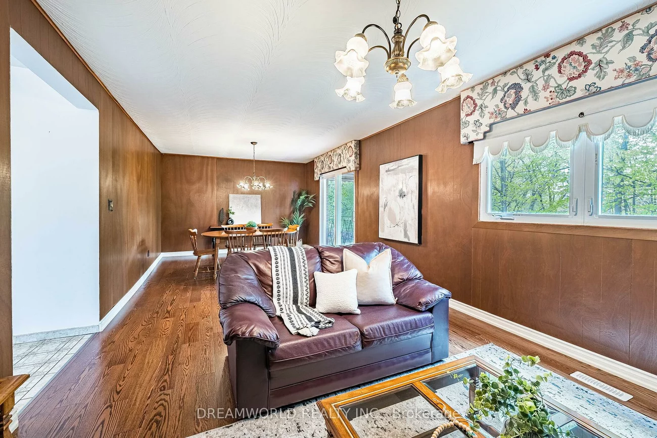 169, Grandravine, York University Heights, Toronto