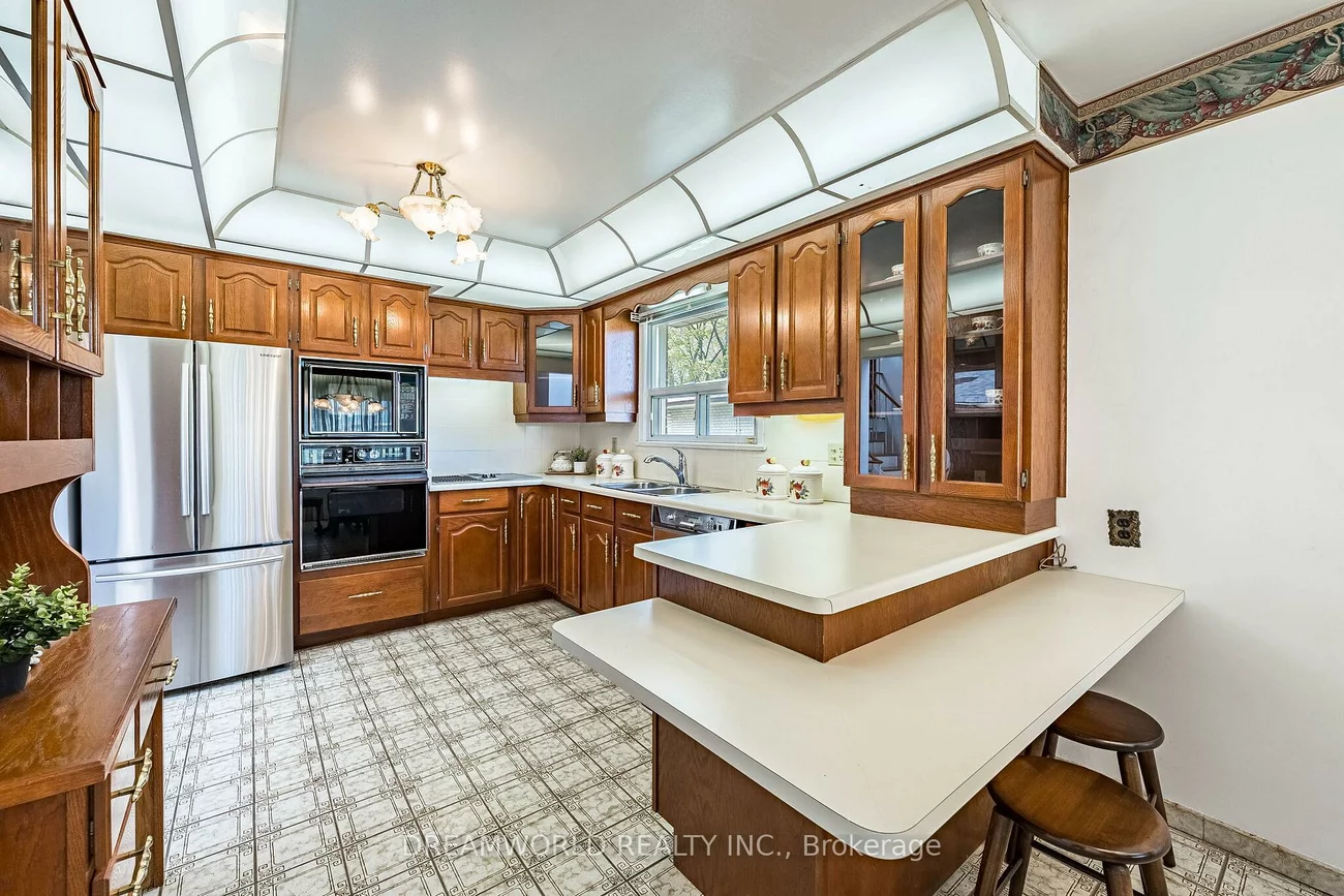169, Grandravine, York University Heights, Toronto
