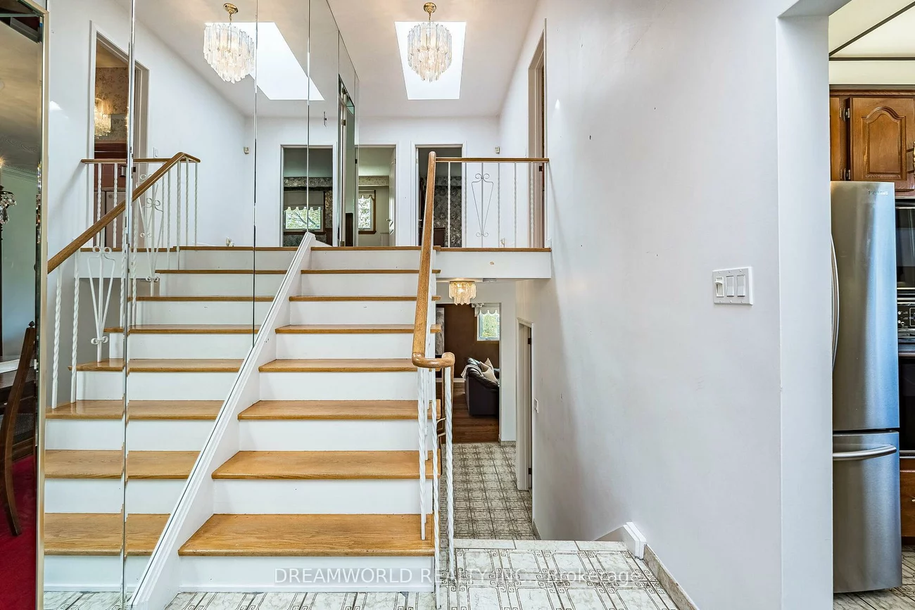 169, Grandravine, York University Heights, Toronto
