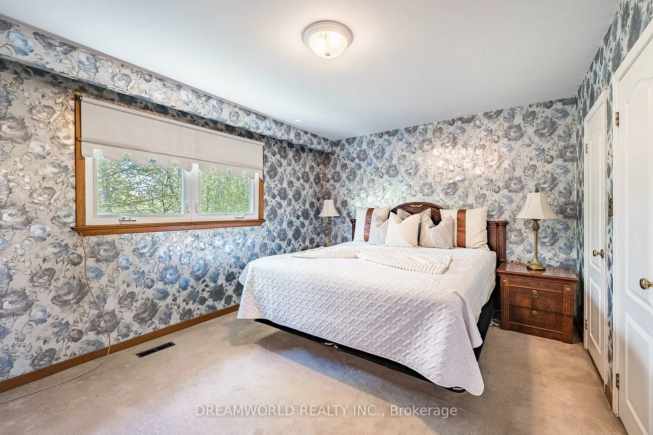 169, Grandravine, York University Heights, Toronto