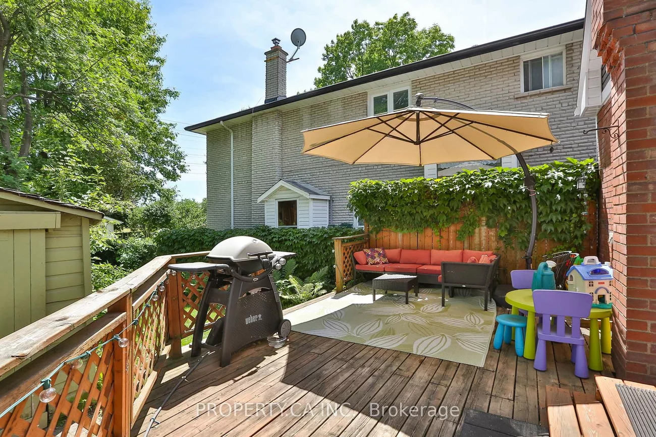 29, Oakfield, Stonegate-Queensway, Toronto