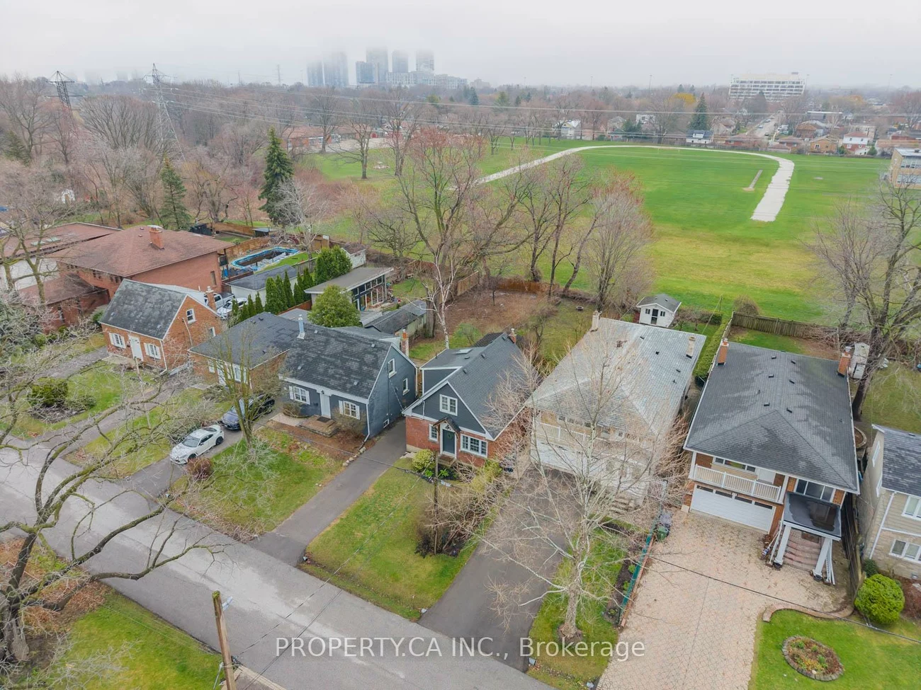 29, Oakfield, Stonegate-Queensway, Toronto