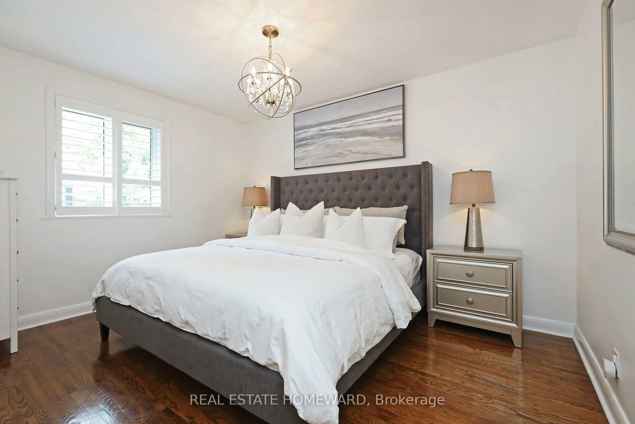 49, Greenfield, Islington-City Centre West, Toronto