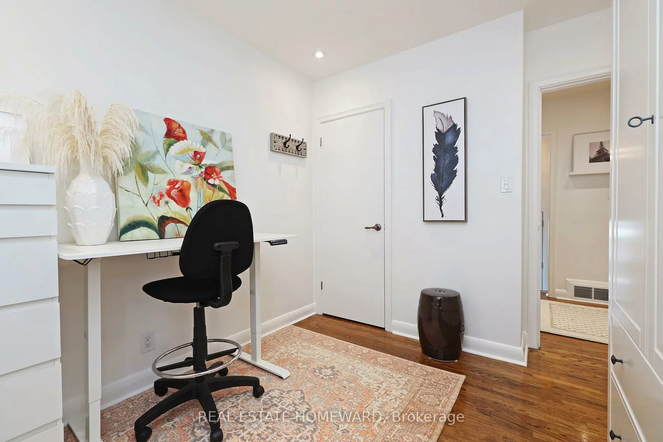 49, Greenfield, Islington-City Centre West, Toronto