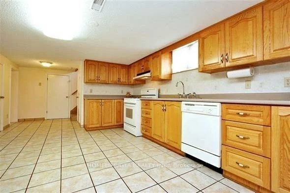 31, Dorking, Downsview-Roding-CFB, Toronto