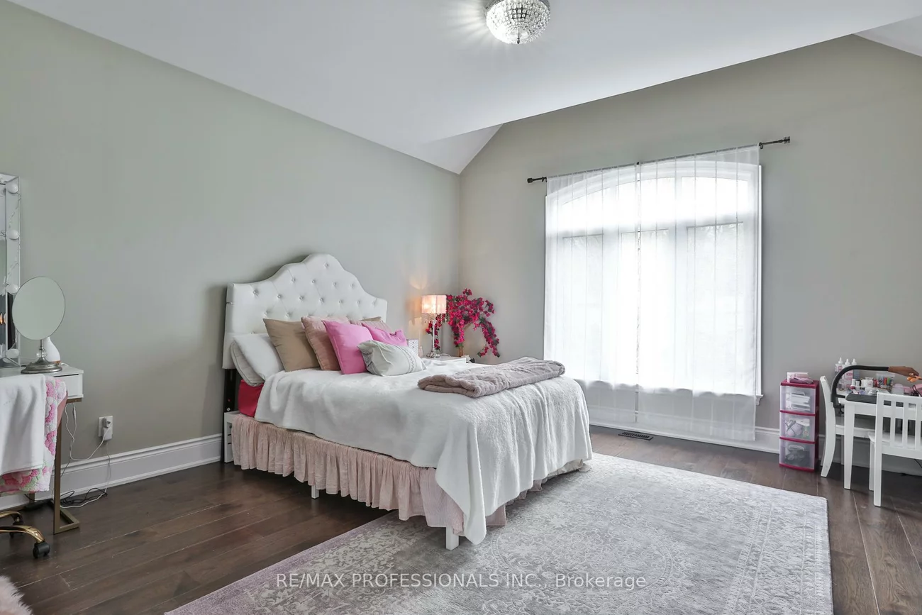 52, Bonnyview, Stonegate-Queensway, Toronto