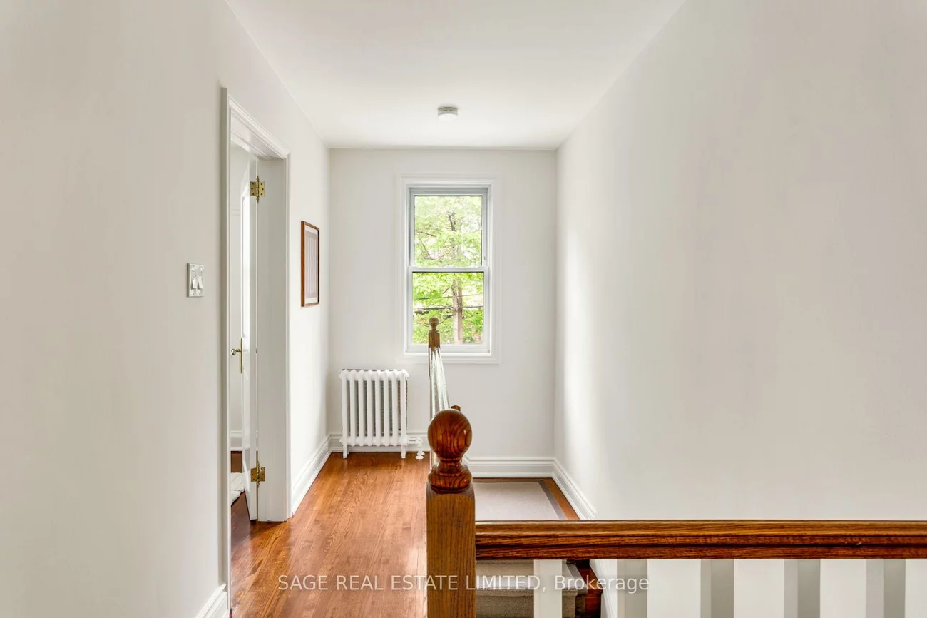 25, Cliveden, Stonegate-Queensway, Toronto