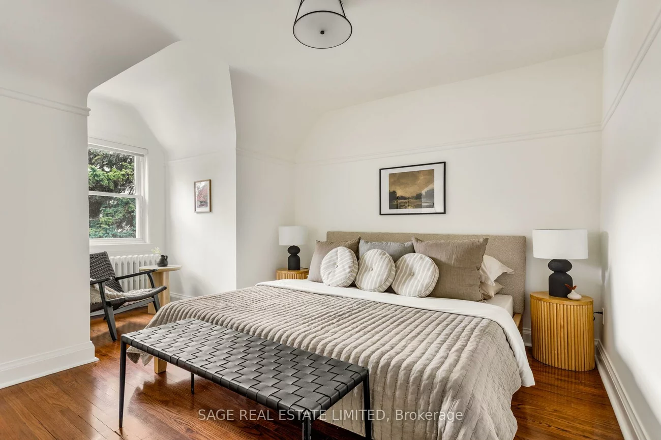 25, Cliveden, Stonegate-Queensway, Toronto