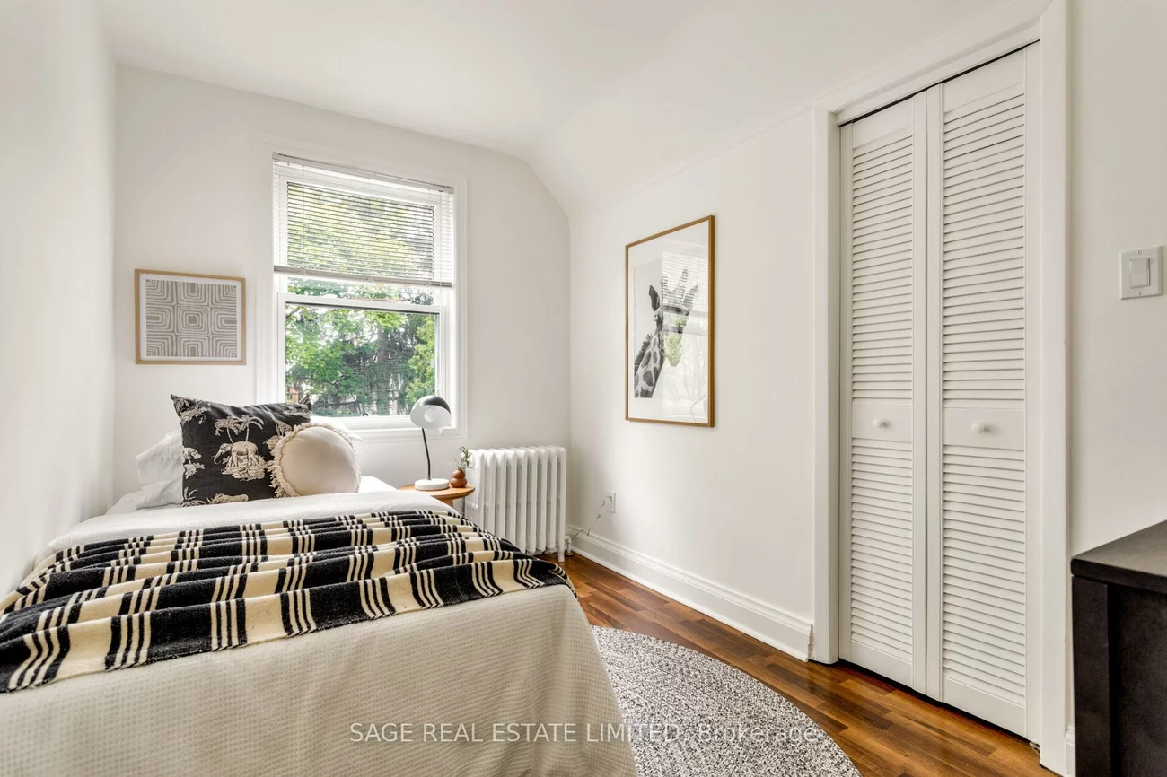 25, Cliveden, Stonegate-Queensway, Toronto