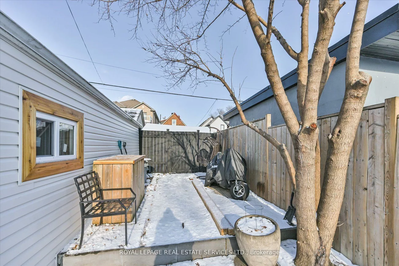 8, Pritchard, Rockcliffe-Smythe, Toronto