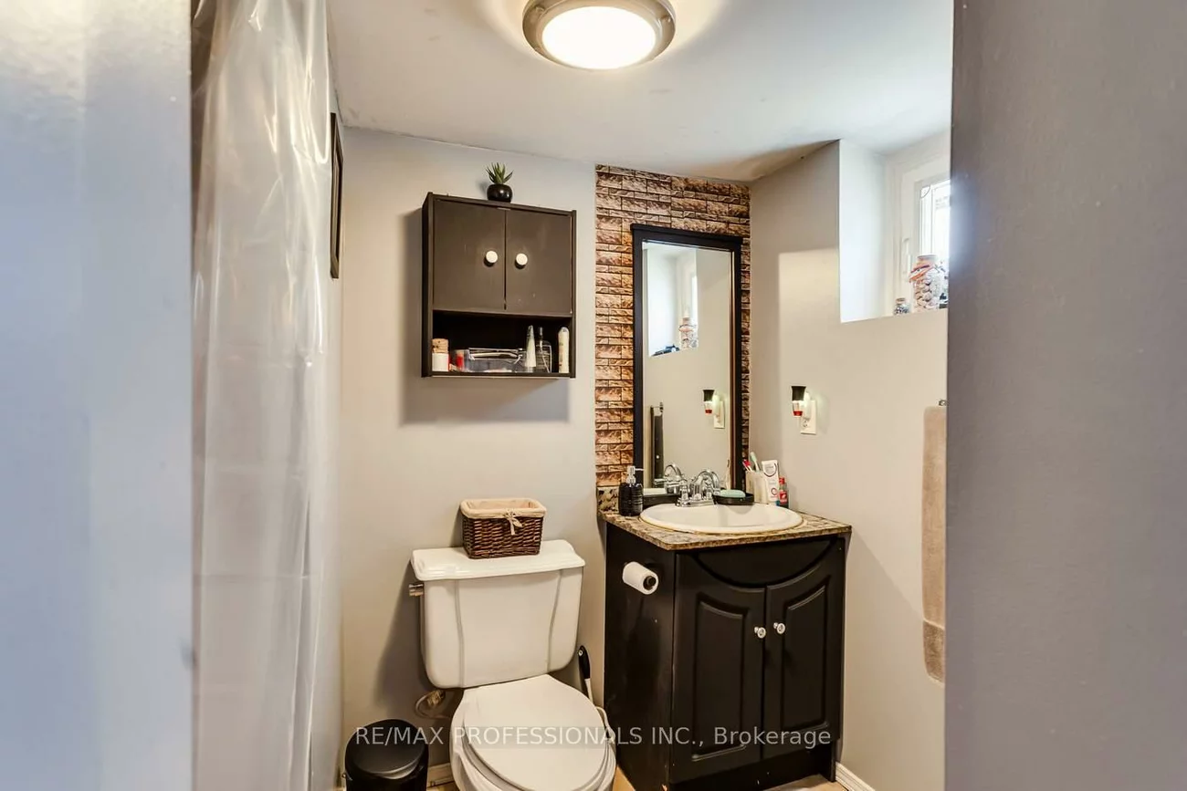 155, Aileen, Keelesdale-Eglinton West, Toronto