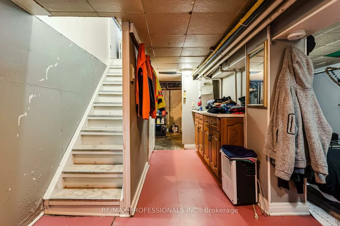 155, Aileen, Keelesdale-Eglinton West, Toronto