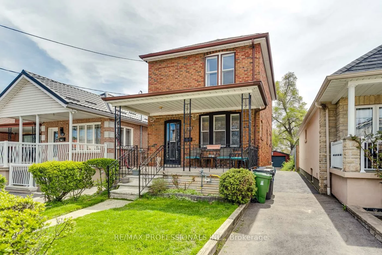 155, Aileen, Keelesdale-Eglinton West, Toronto