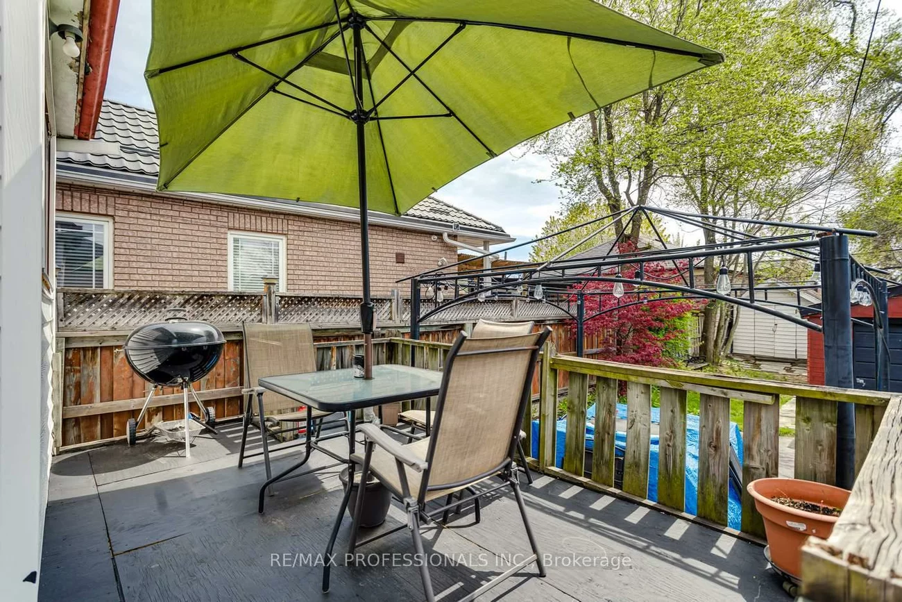 155, Aileen, Keelesdale-Eglinton West, Toronto