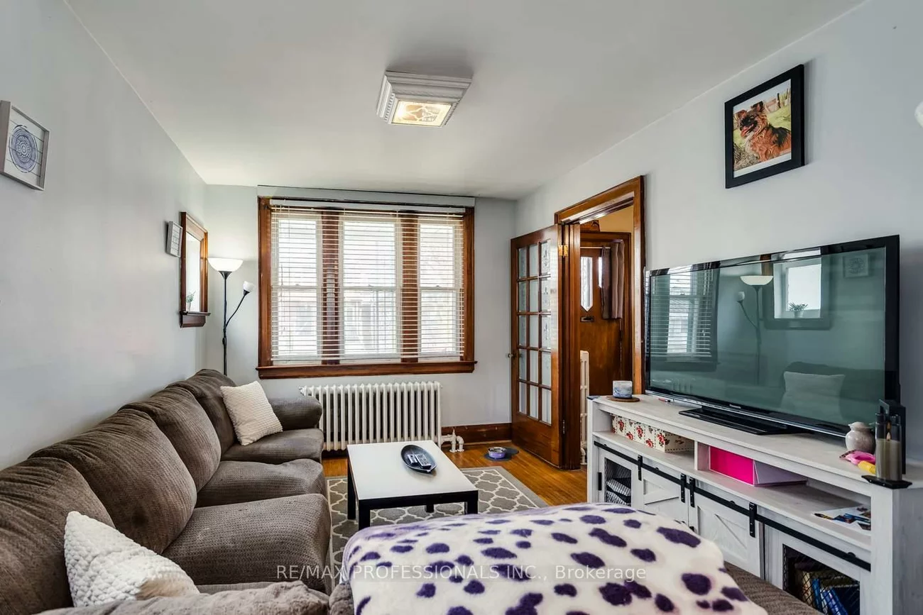155, Aileen, Keelesdale-Eglinton West, Toronto