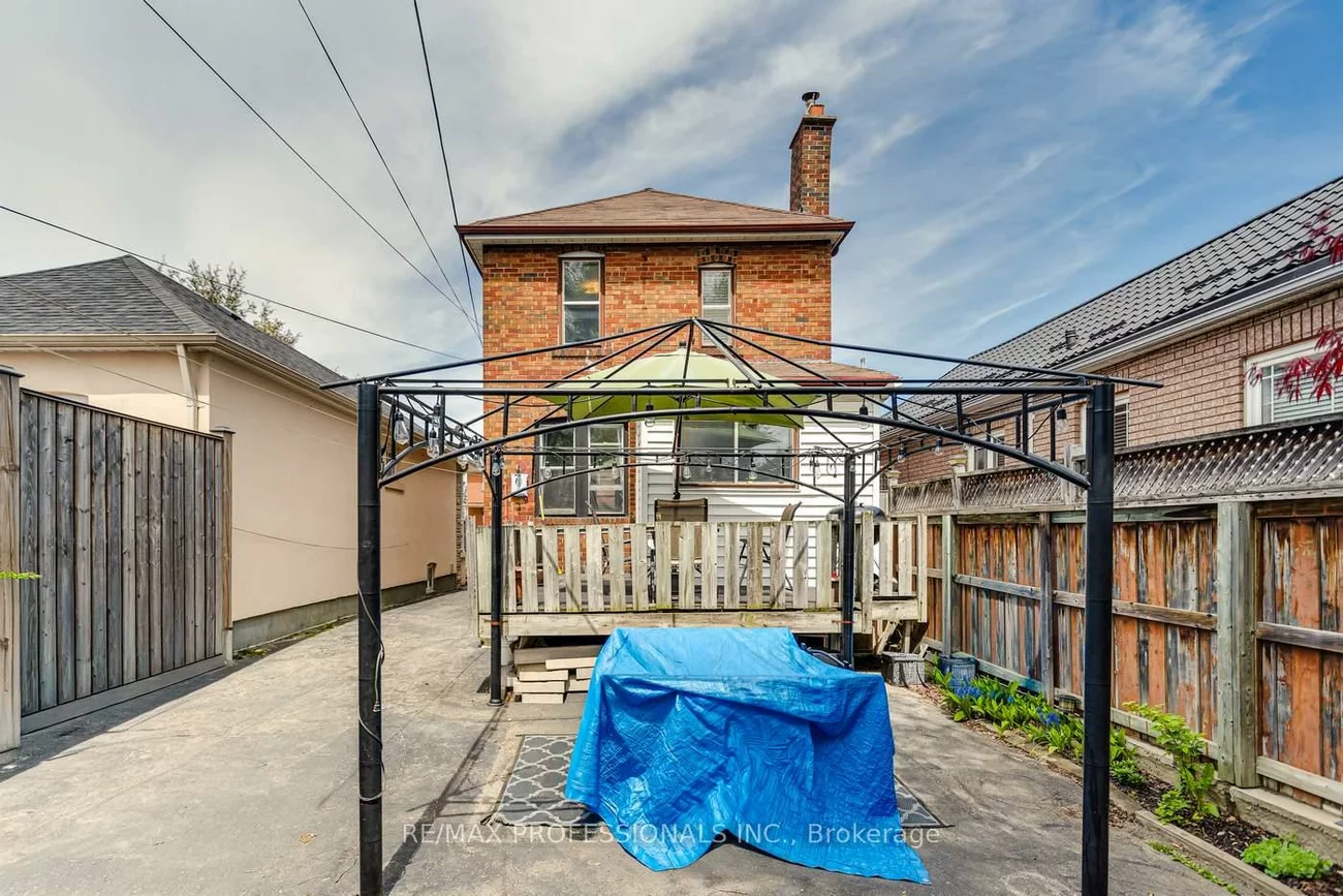 155, Aileen, Keelesdale-Eglinton West, Toronto