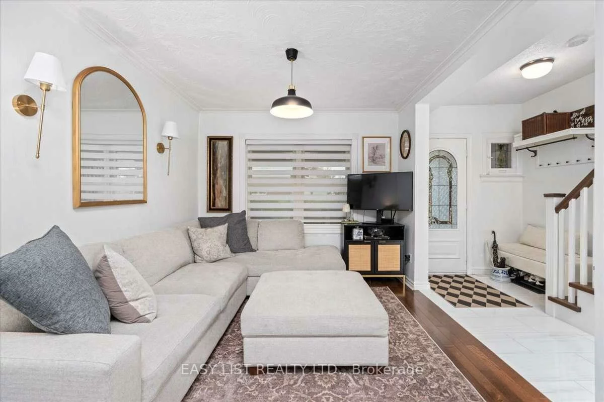 140, Ascot, Corso Italia-Davenport, Toronto