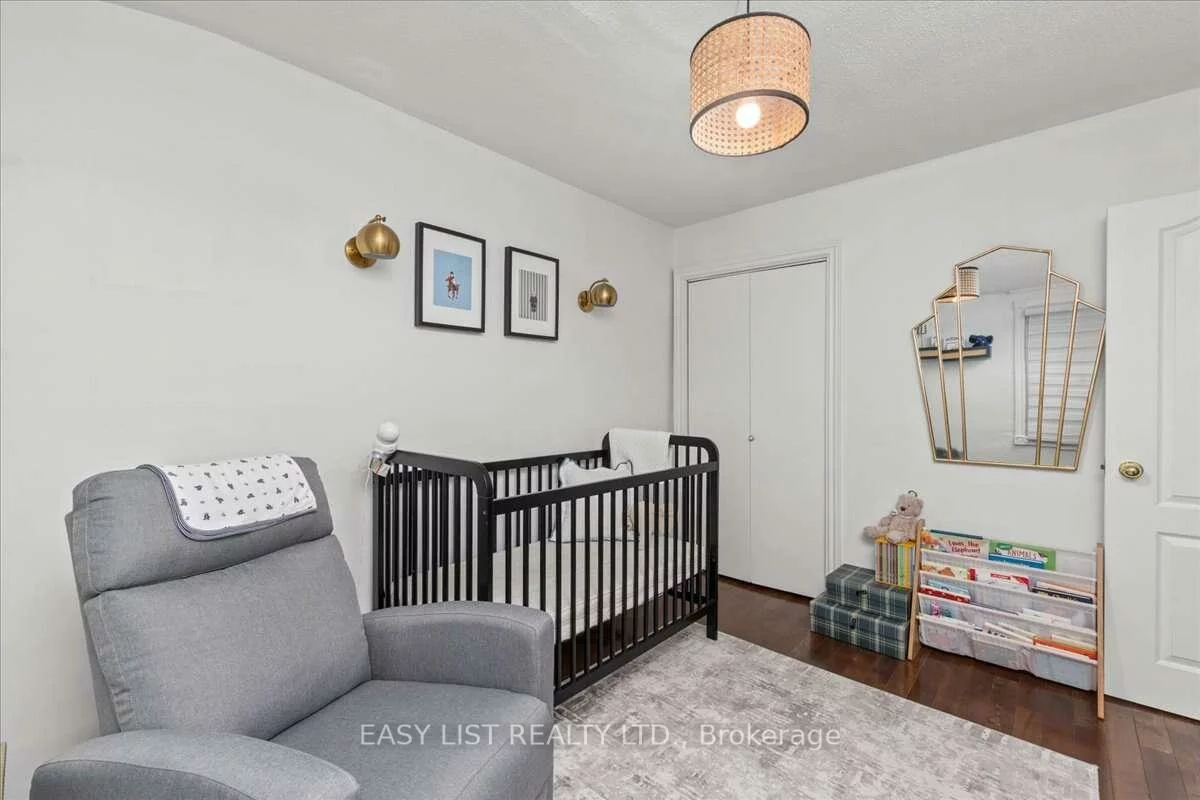 140, Ascot, Corso Italia-Davenport, Toronto