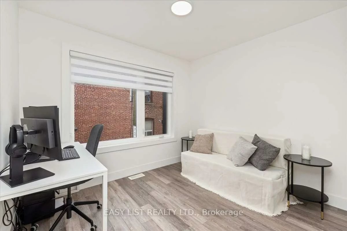 140, Ascot, Corso Italia-Davenport, Toronto
